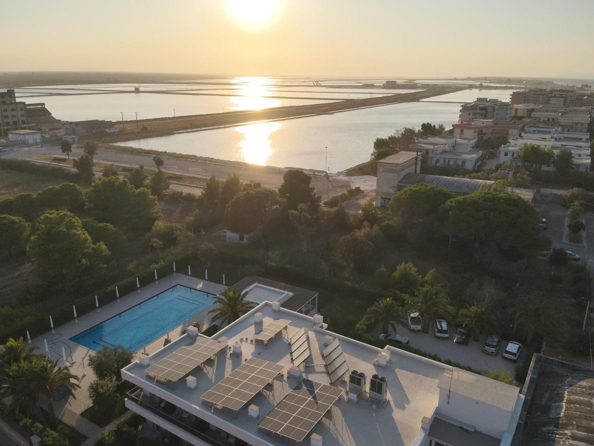Salapia Salis Resort Margherita Di Savoia Exterior foto